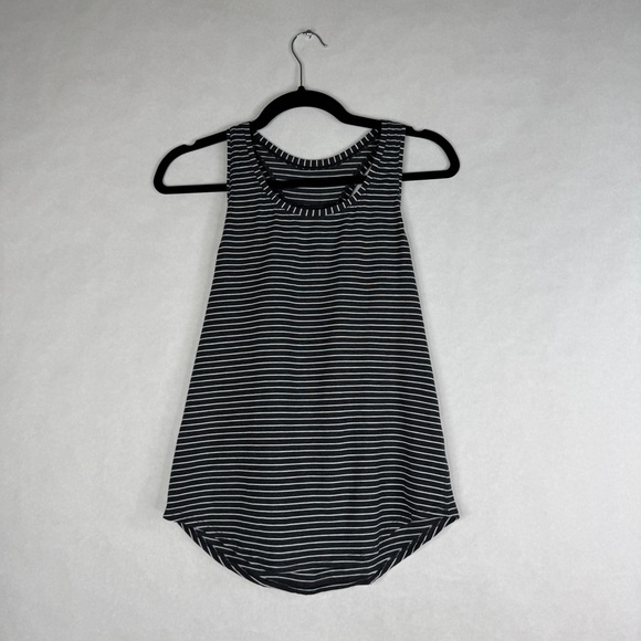 LULULEMON Love Tank *Pleated - Modern Stripe Black White - W1BUZS - Sz 2 - Picture 5 of 7